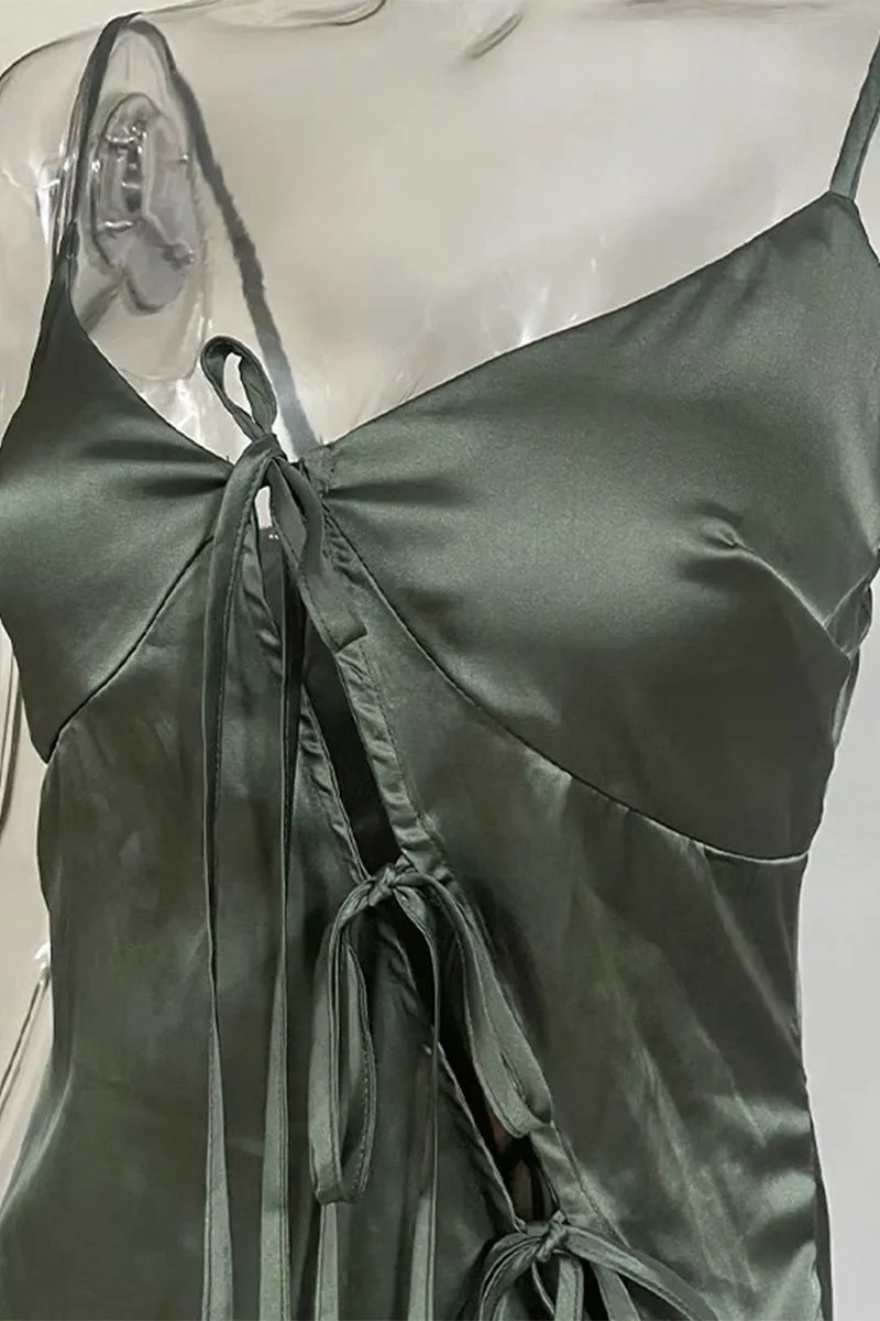 Sexy Solid Frenulum V Neck One Step Skirt Dresses