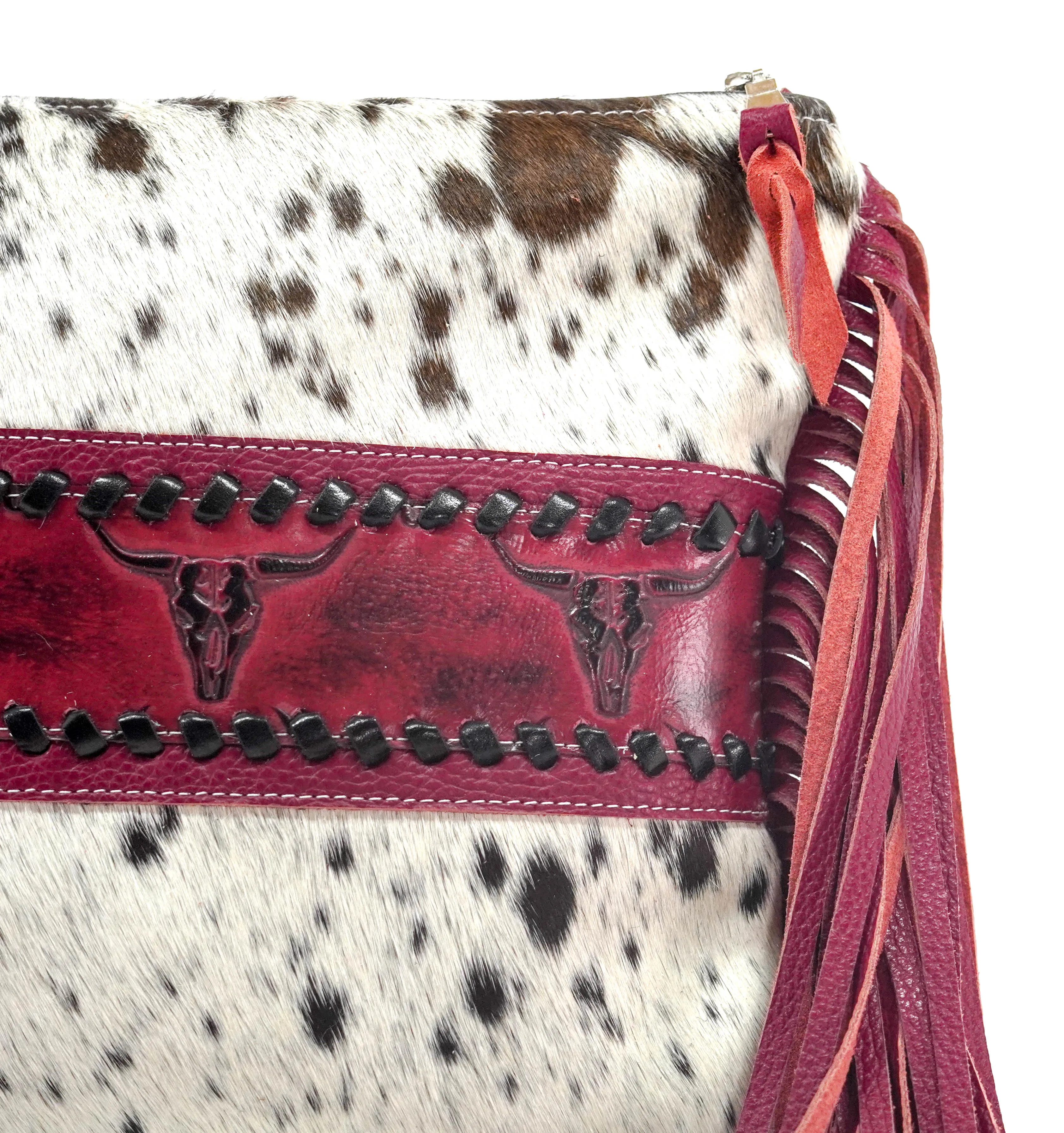 Shania - Chocolate & White w/ Red Skulls