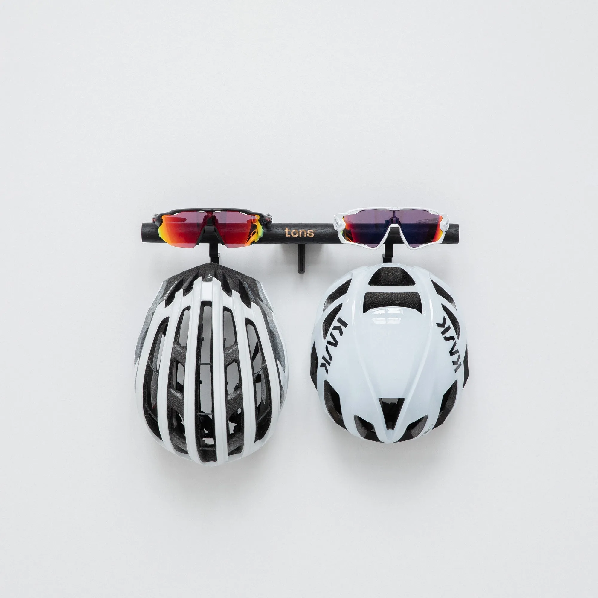 Short Bar — A . 2x Helmet   2x Glasses
