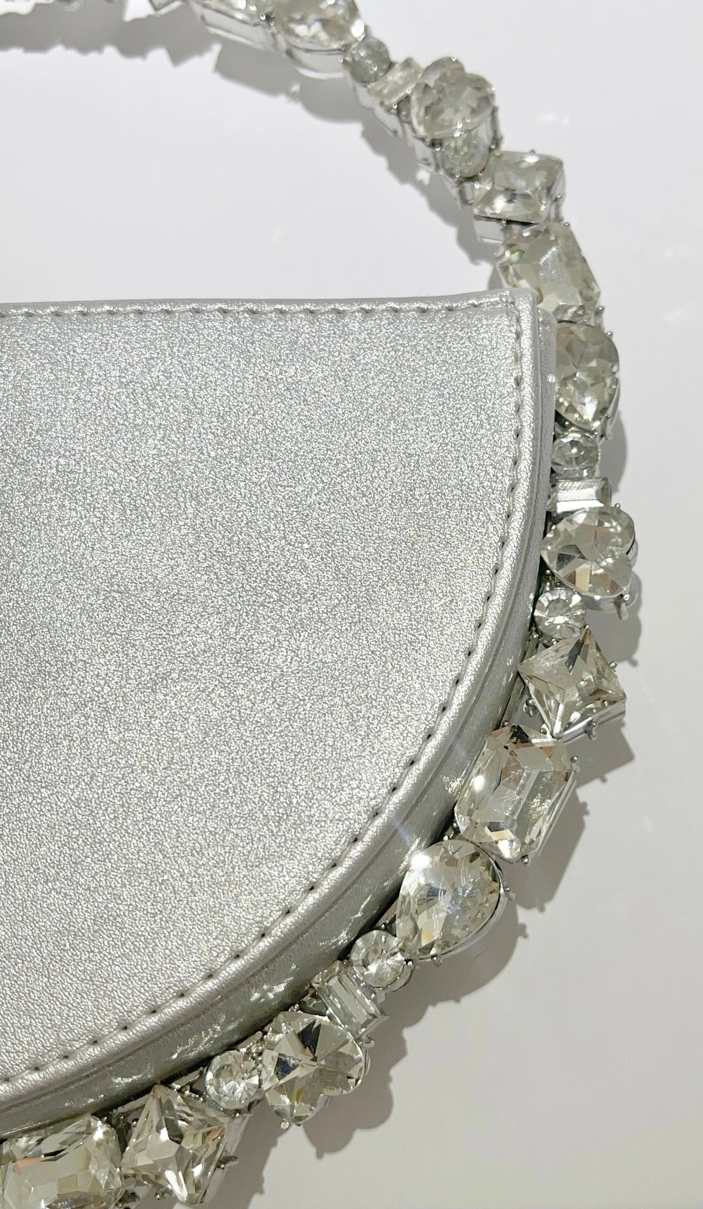 Spectacular Round Silver Stones Hand Bag