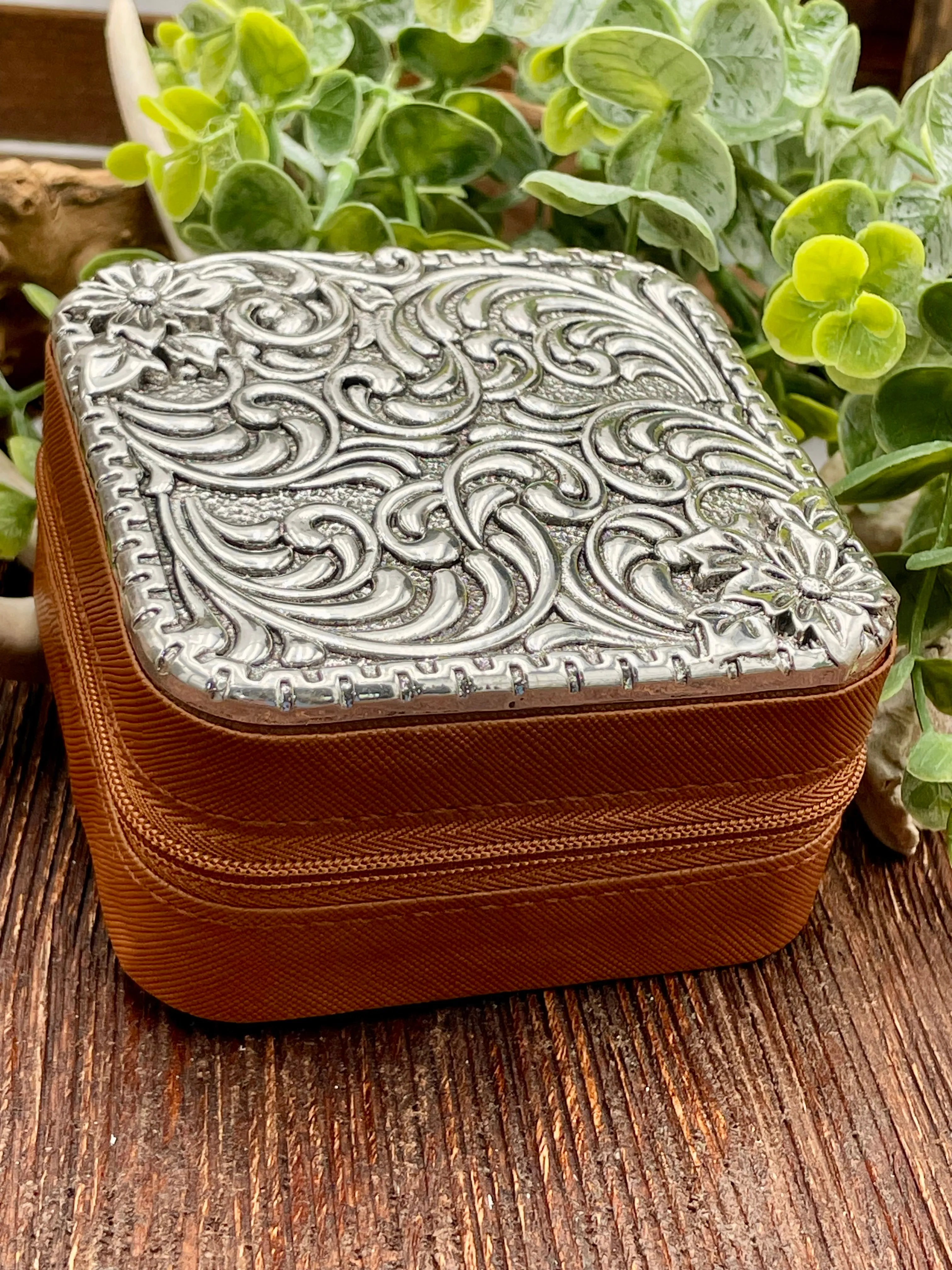 Swirl Flower Stamped Silver Travel Jewelry Box - Brown