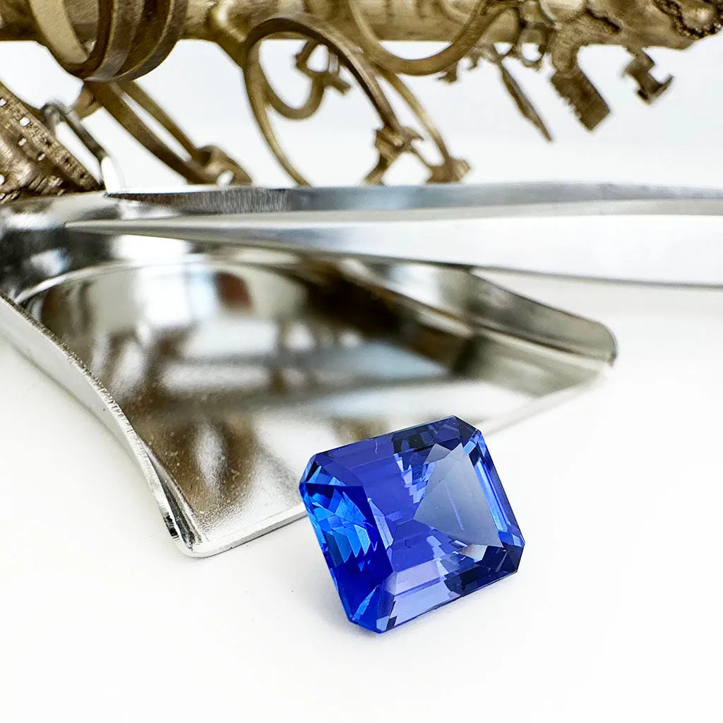 Tanzanite - blue/VIOLET Emerald Cut - 4.43ct