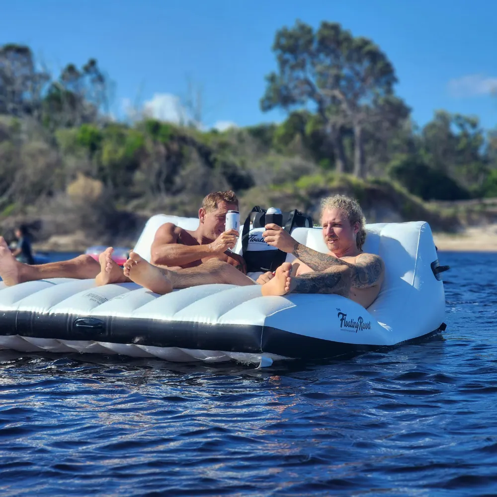 The Floating Resort Amphibious Air-Lounge
