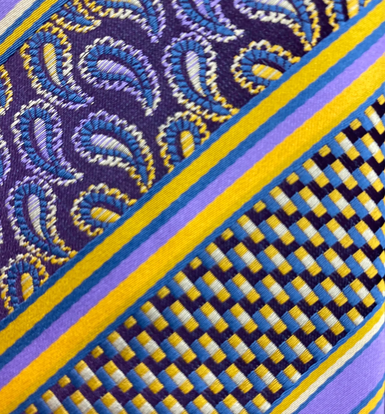 Venturi Vomo Tie and Handkerchief - Purple Square Paisley T51