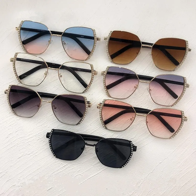 Women Oversized Square Sun Glasses Fashion Imitation Rhinestones Gradient Sunglass